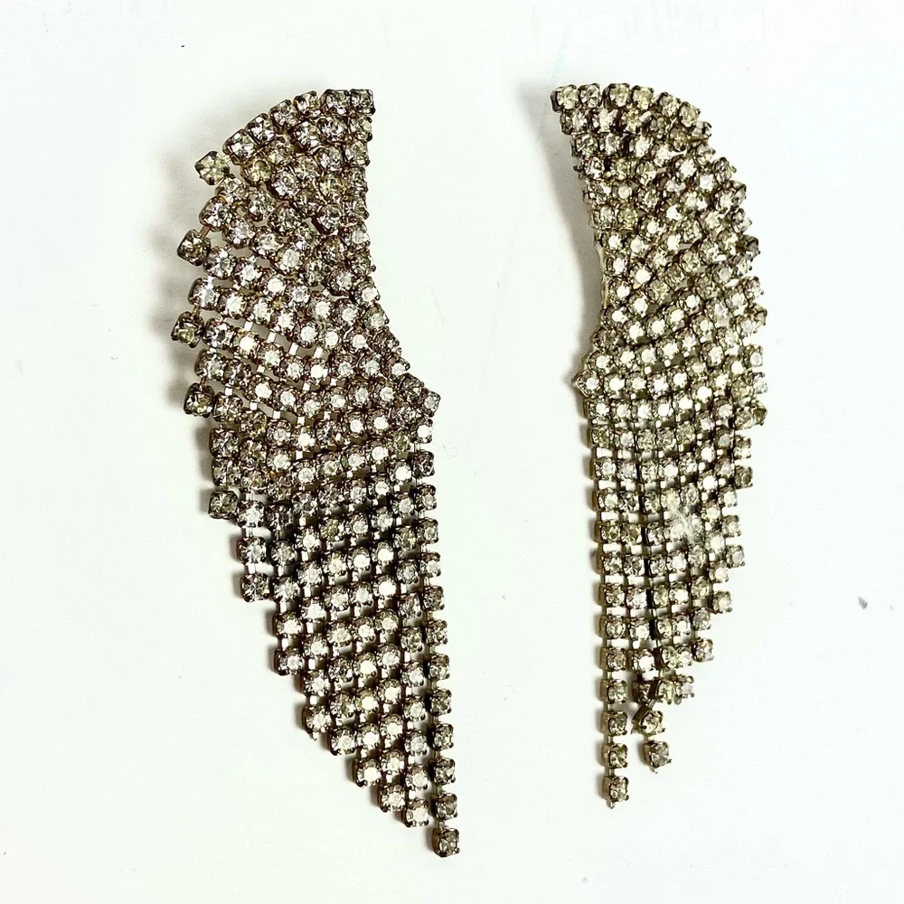 Vintage 80’s Rhinestone Drop Earrings 3-inches. All stones in place. No backing - Picture 3 of 7